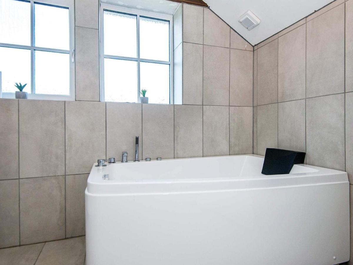 6 Person Holiday Home In Ansager Extérieur photo
